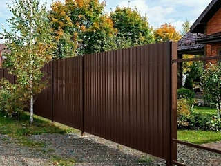 Профлист МП20 0.65 мм RAL 8017 Шоколад 1 - в «Монолит-Металлопрокат».